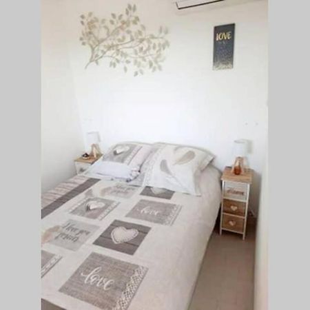 T2 Avec Magnifique Vue Mer, Piscine, Clim, Parking Appartamento Antibes Esterno foto